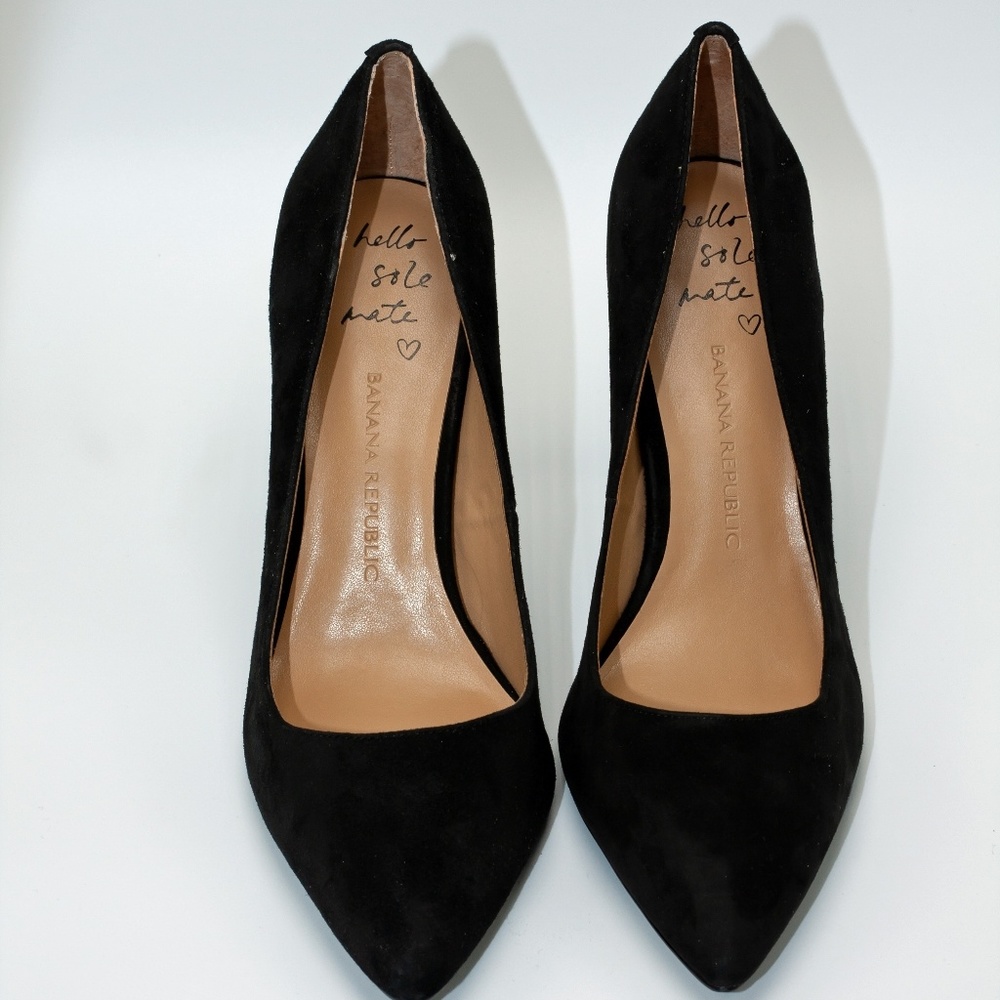 Banana Republic Delphine Black Suede Pumps 9.5M